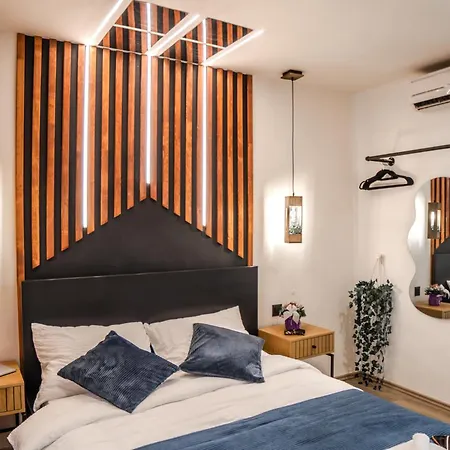 Apartment Urban Oasis